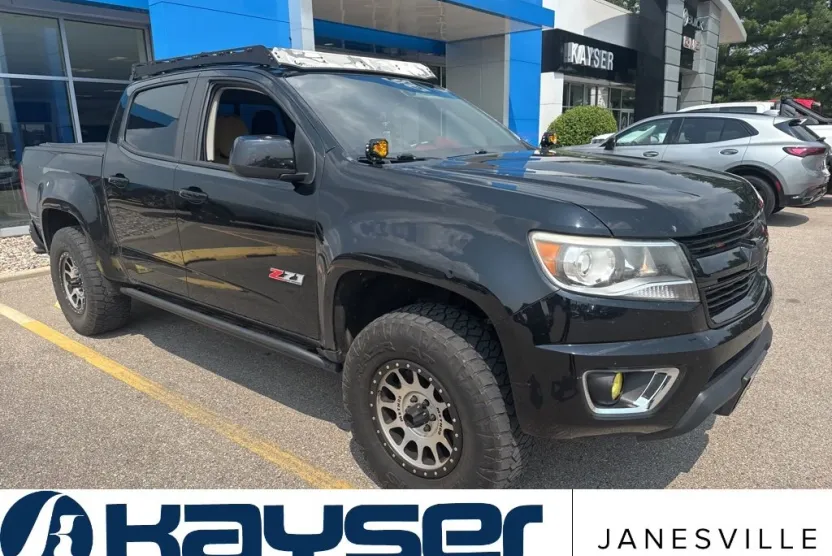 2017 Chevrolet Colorado Z71 photo 1