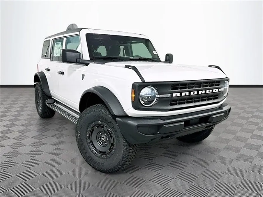 2025 Ford Bronco Base photo 1