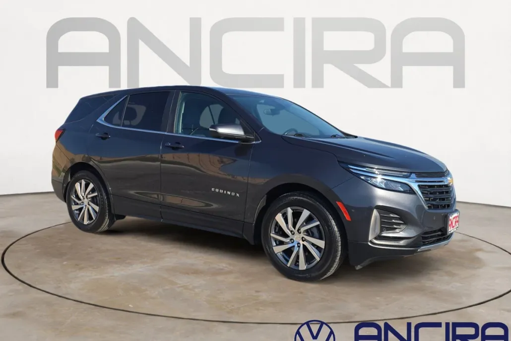 2022 Chevrolet Equinox LT photo 1