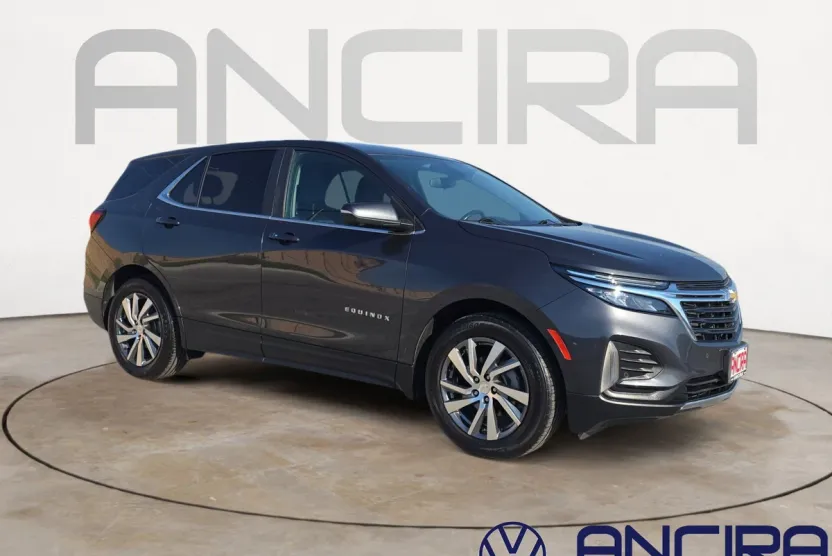 2022 Chevrolet Equinox LT photo 1