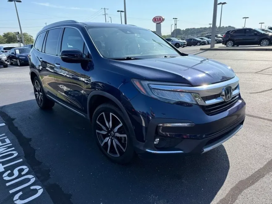 2020 Honda Pilot Touring photo 1