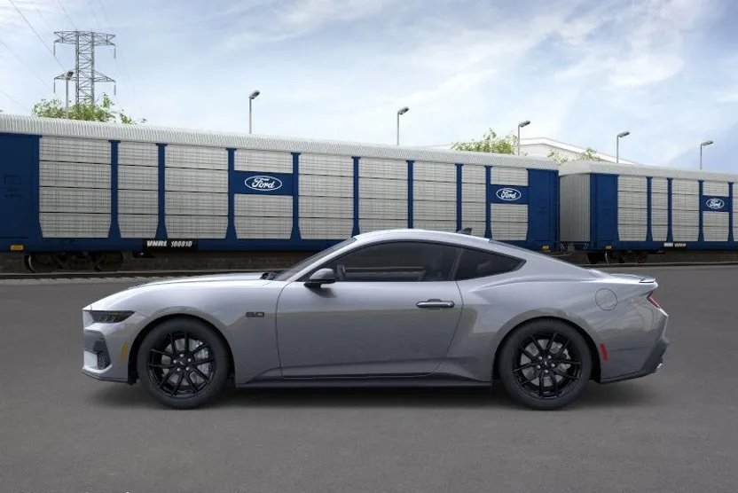 2025 Ford Mustang GT photo 1