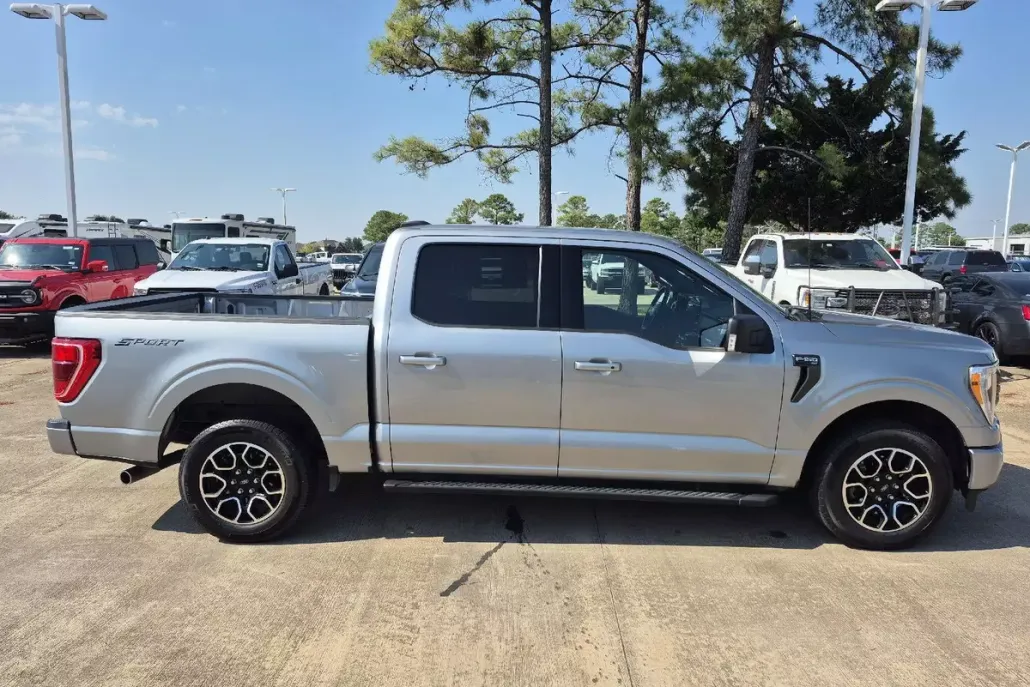 2023 Ford F-150 XLT photo 1