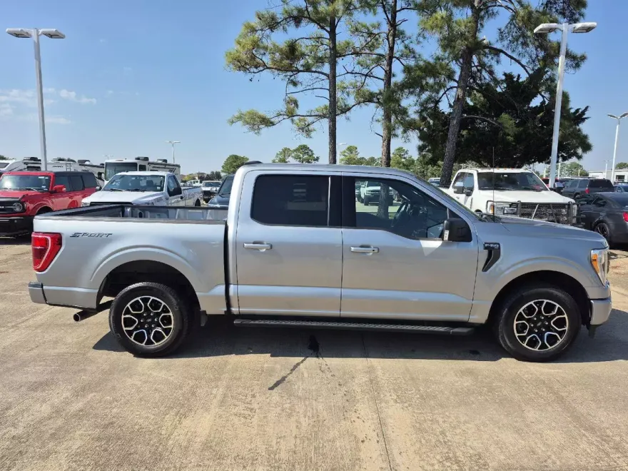 2023 Ford F-150 XLT photo 1