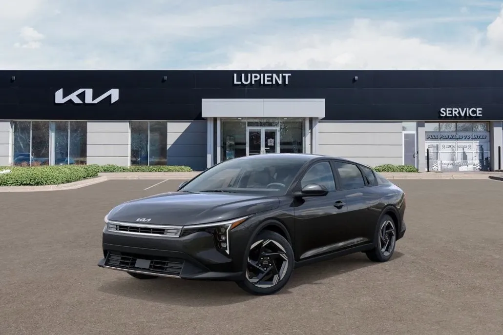 2025 Kia K4 EX photo 1
