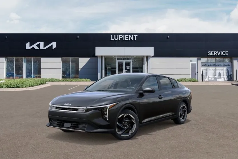 2025 Kia K4 EX photo 1
