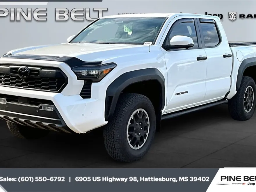 2024 Toyota Tacoma TRD Off-Road photo 1