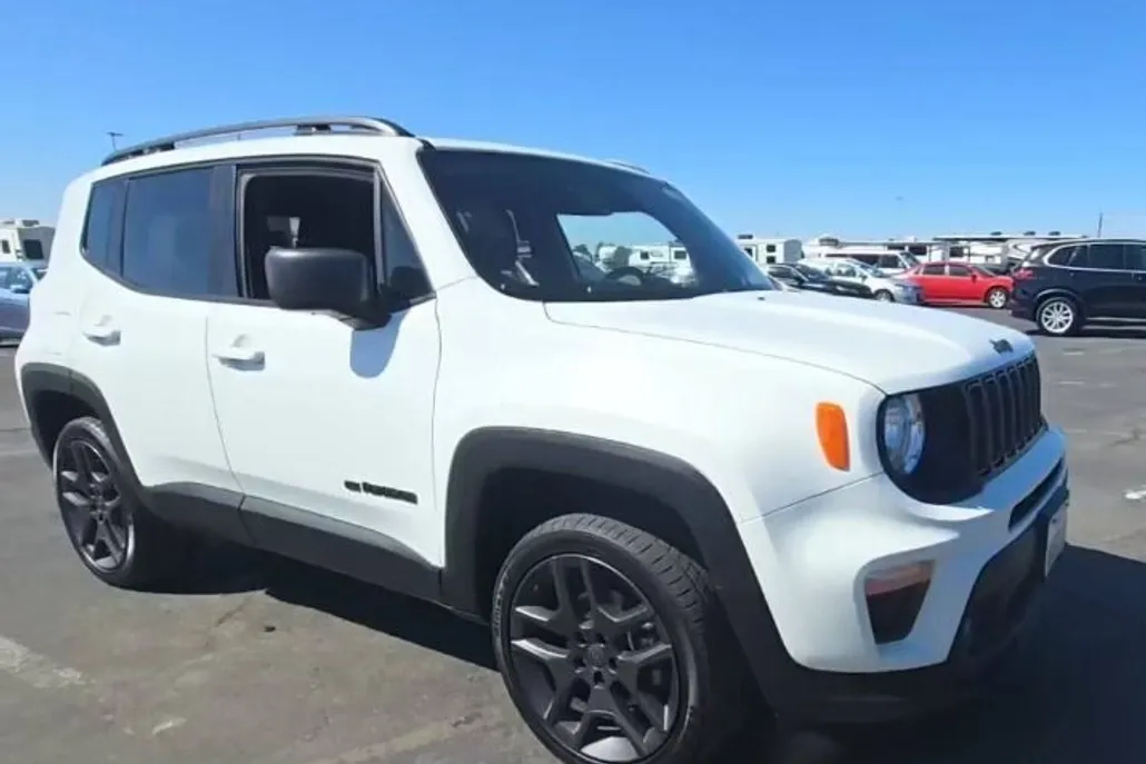 2021 Jeep Renegade 80th Anniversary Edition photo 1