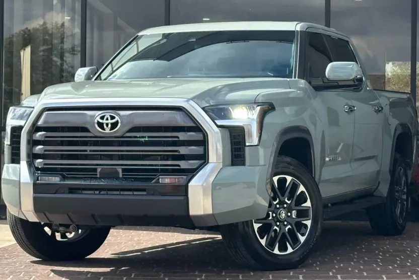 2025 Toyota Tundra Limited photo 1