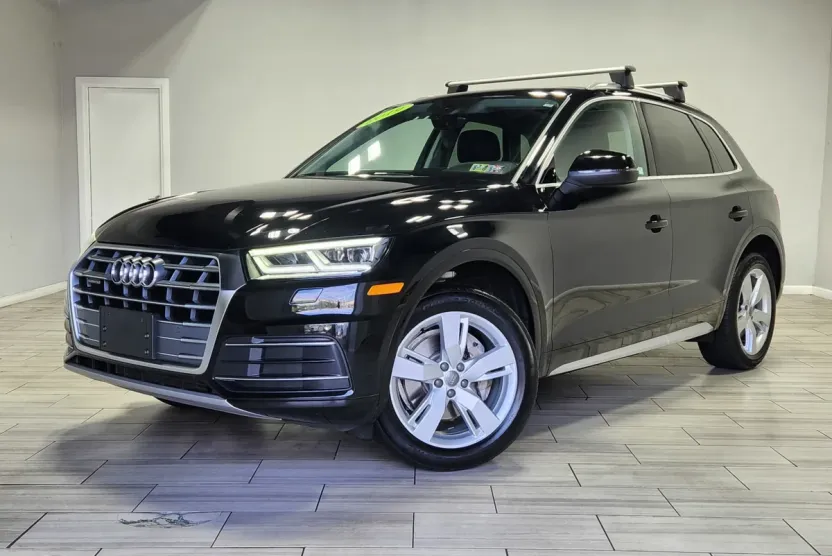 2019 Audi Q5 Premium Plus photo 1