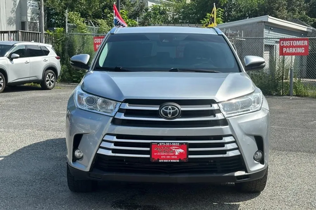 2018 Toyota Highlander XLE photo 1