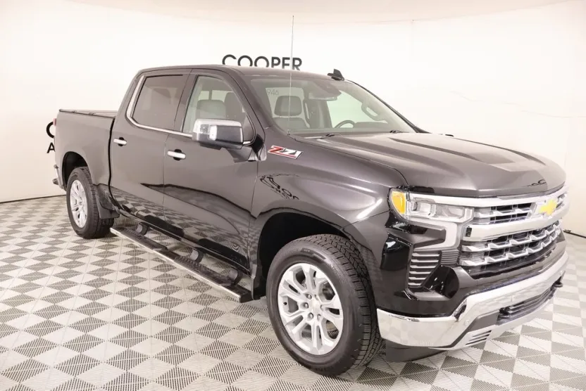 2022 Chevrolet Silverado 1500 LTZ photo 1