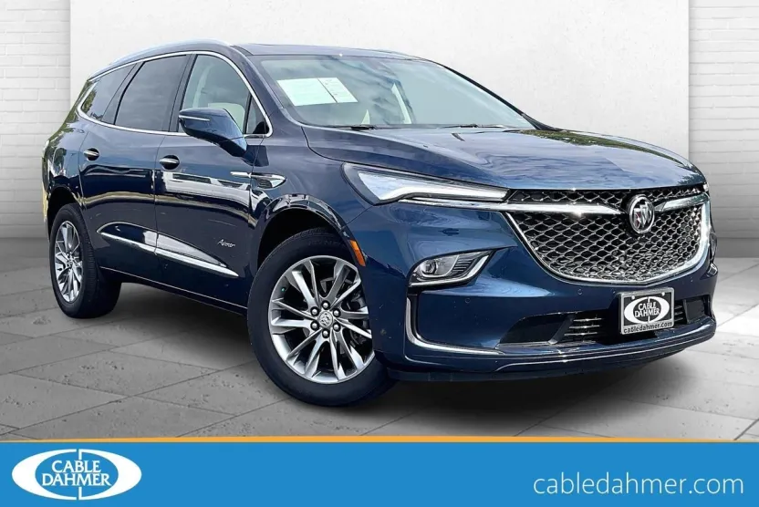 2024 Buick Enclave Avenir photo 1