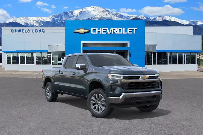 2026 Chevrolet Silverado 1500 LT photo 1