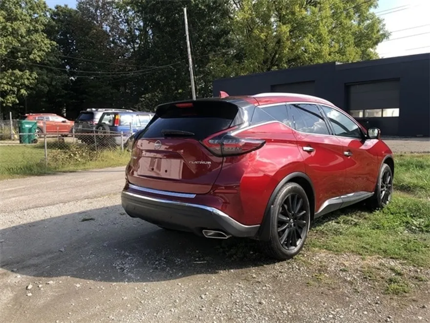 2024 Nissan Murano Platinum photo 1