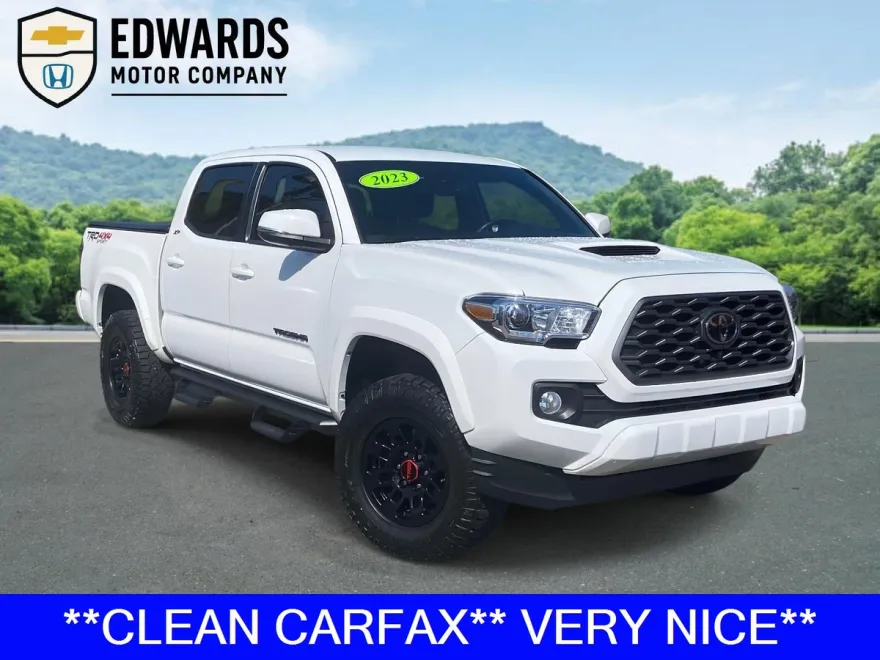 2023 Toyota Tacoma TRD Sport photo 1