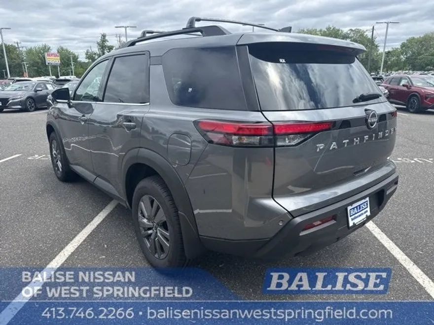 2025 Nissan Pathfinder SV photo 1