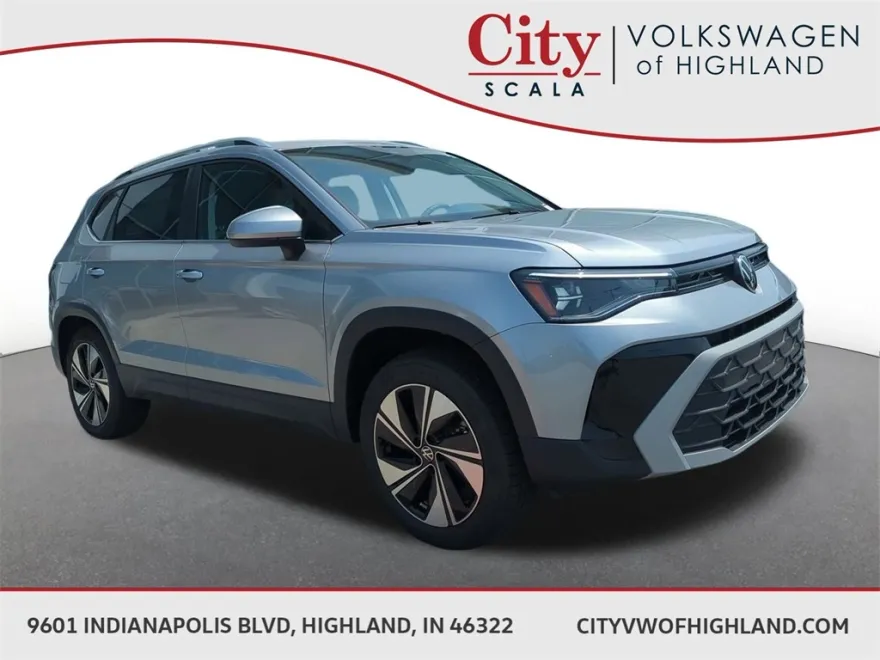 2025 Volkswagen Taos SE photo 1