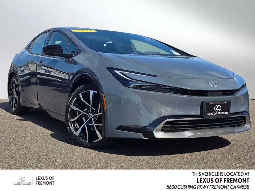 2023 Toyota Prius Prime XSE photo 1