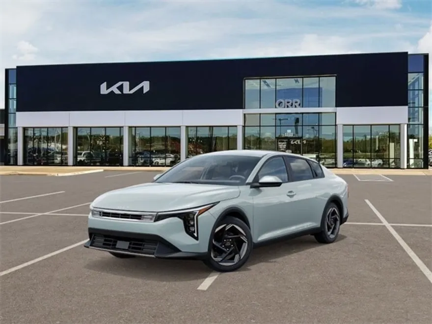 2025 Kia K4 EX photo 1