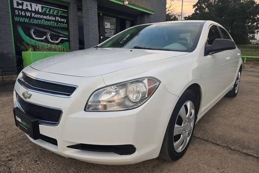 2011 Chevrolet Malibu LS photo 1