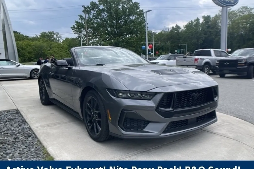 2025 Ford Mustang GT Premium Convertible photo 1