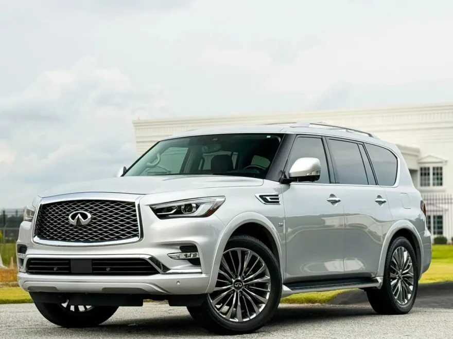 2019 Infiniti QX80 Luxe photo 1