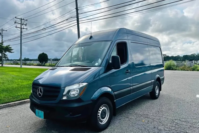 2018 Mercedes Benz Sprinter 2500 photo 1