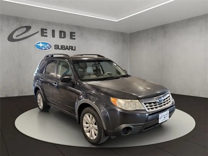 2012 Subaru Forester 2.5X Premium photo 1