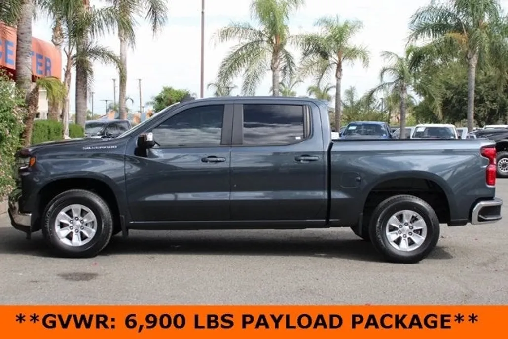 2021 Chevrolet Silverado 1500 LT photo 1