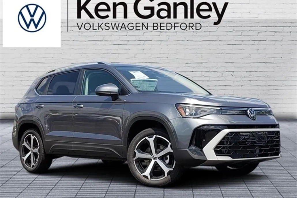2025 Volkswagen Taos SEL photo 1