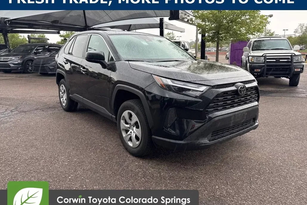 2024 Toyota RAV4 LE photo 1