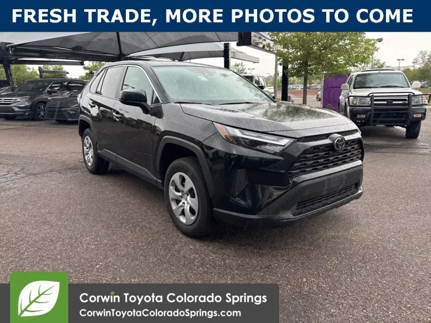 2024 Toyota RAV4 LE photo 1