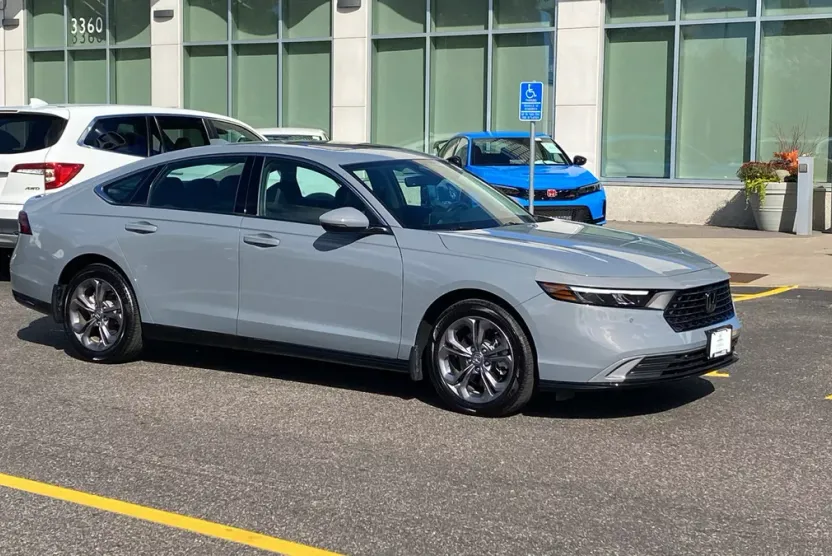 2025 Honda Accord Hybrid EX-L photo 1