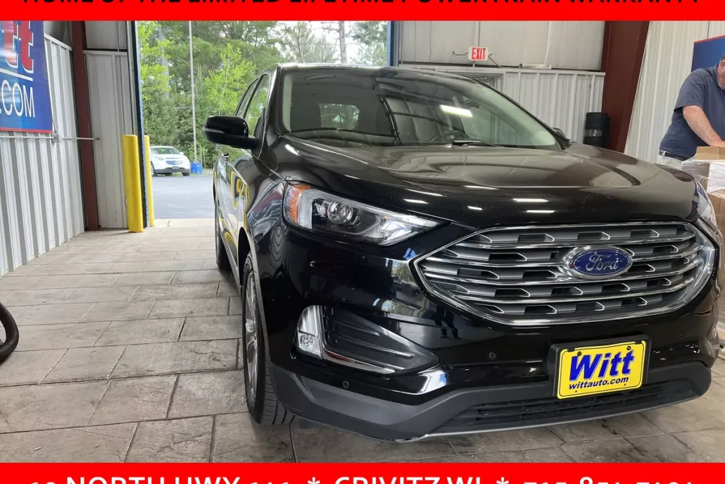 2023 Ford Edge Titanium photo 1