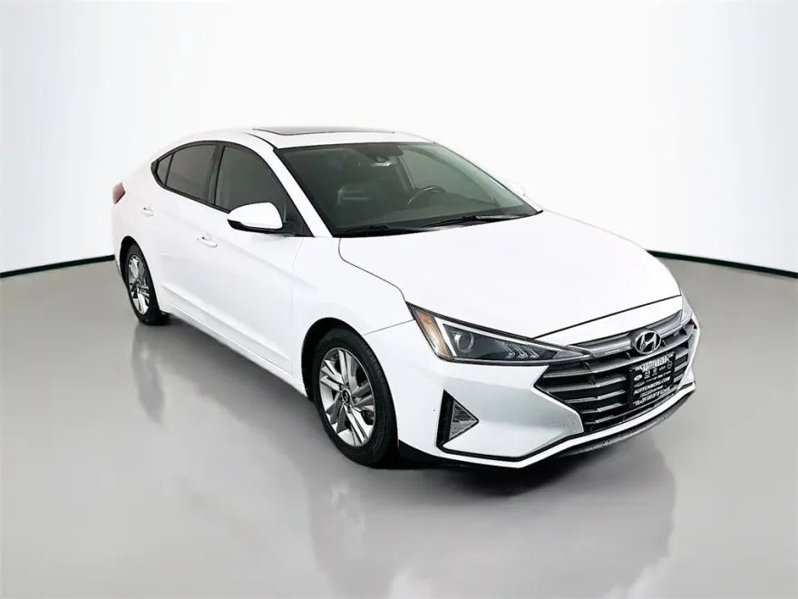 2020 Hyundai Elantra Value Edition photo 1
