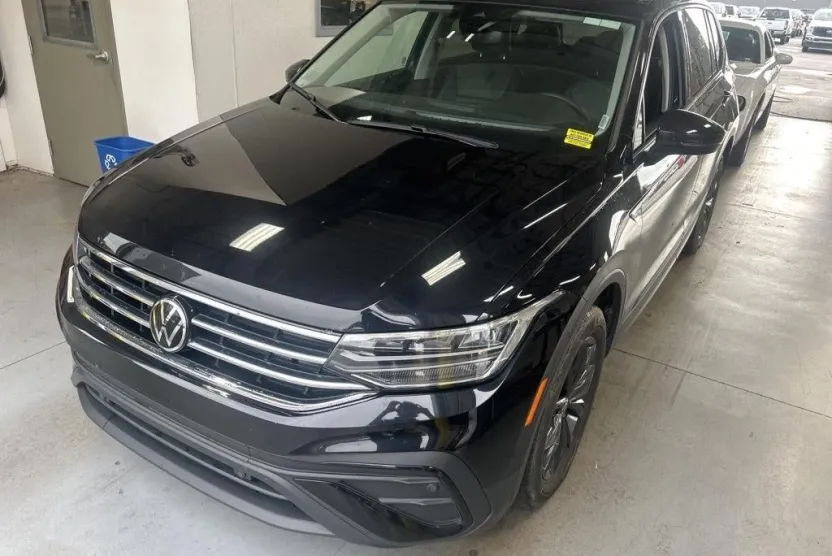 2024 Volkswagen Tiguan SE Wolfsburg Edition photo 1