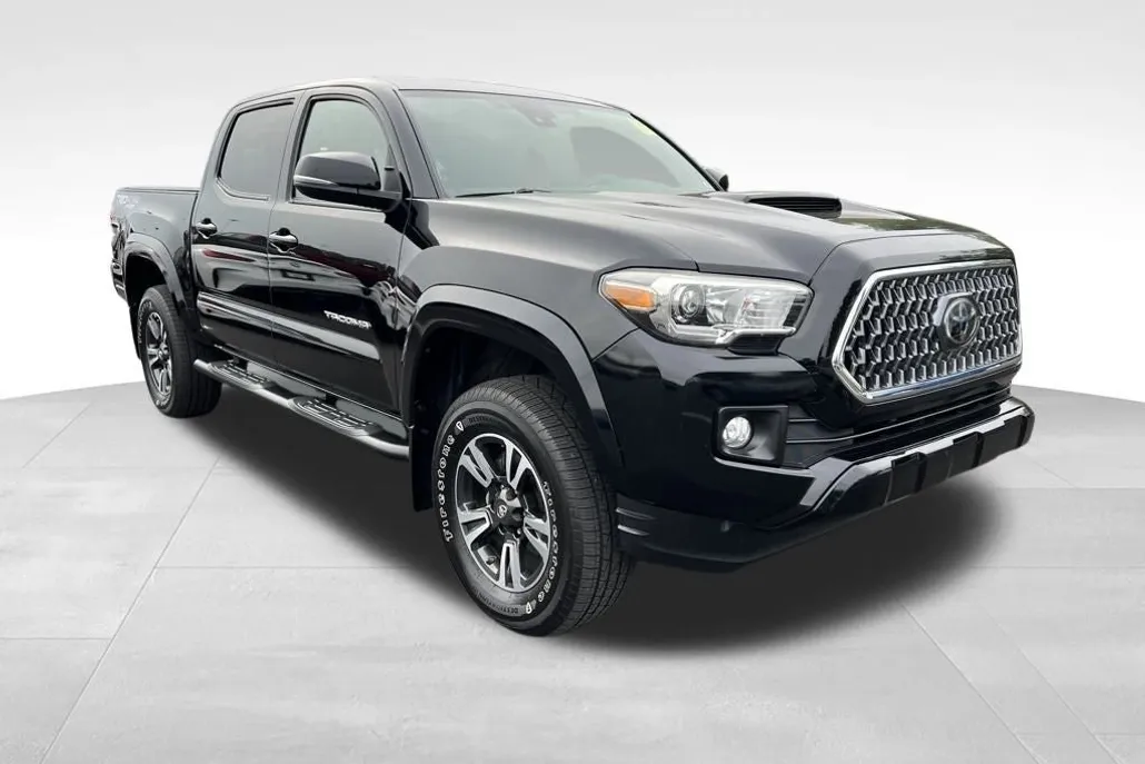 2019 Toyota Tacoma TRD Sport V6 photo 1