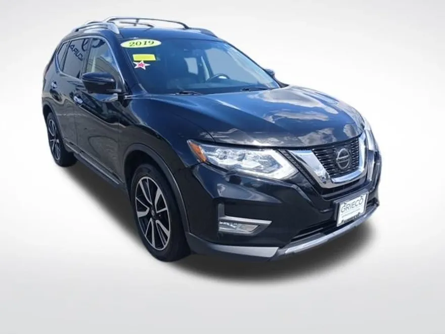 2019 Nissan Rogue SL photo 1