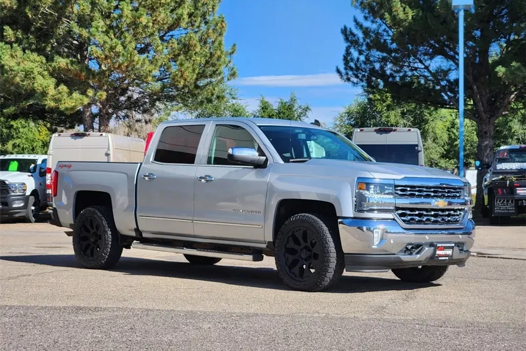 2017 Chevrolet Silverado 1500 LTZ photo 1