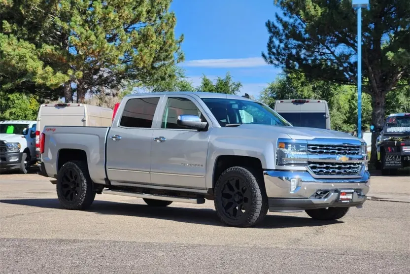 2017 Chevrolet Silverado 1500 LTZ photo 1