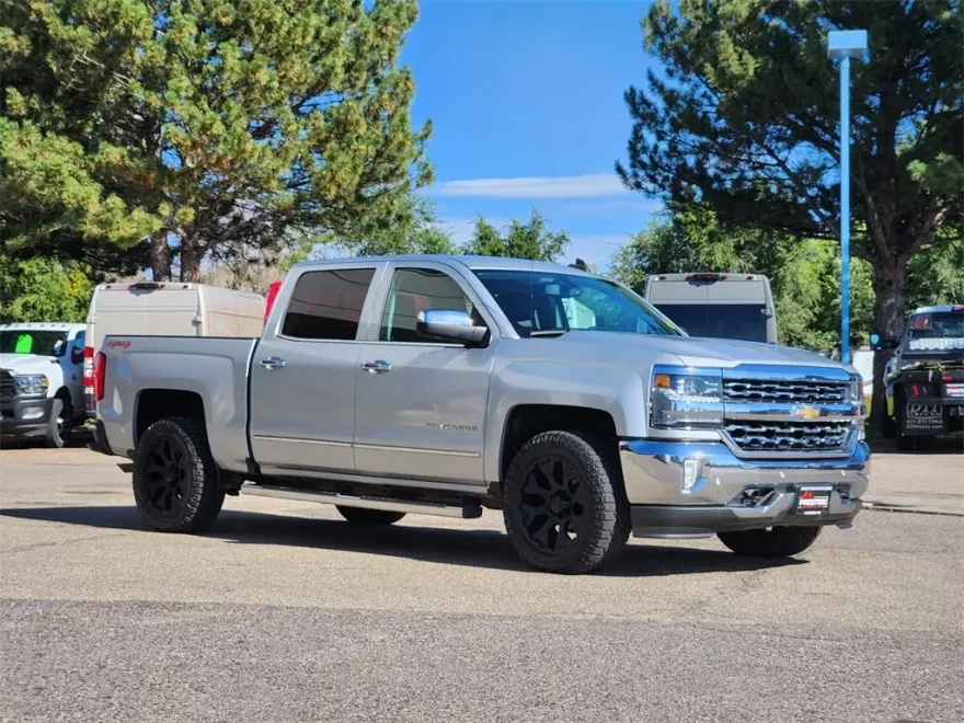 2017 Chevrolet Silverado 1500 LTZ photo 1