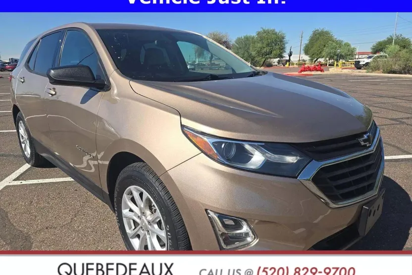 2018 Chevrolet Equinox LS photo 1