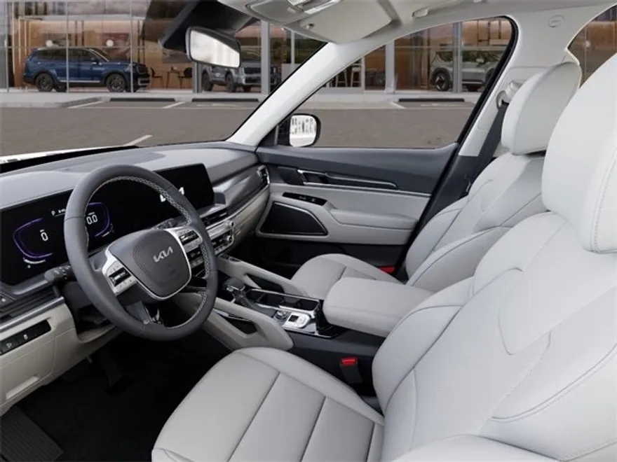 2025 Kia Telluride S photo 17