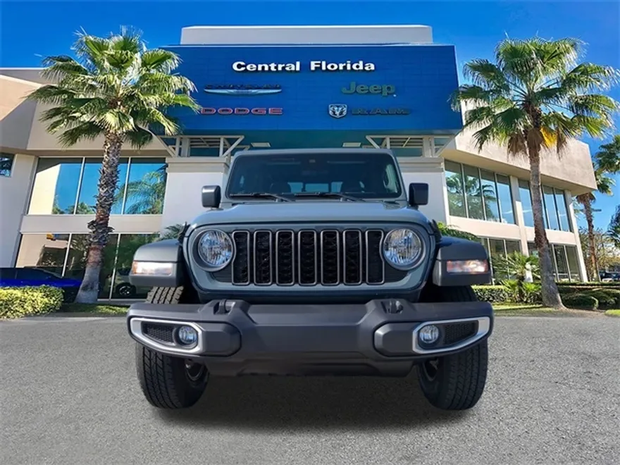 2025 Jeep Gladiator Sport S photo 1