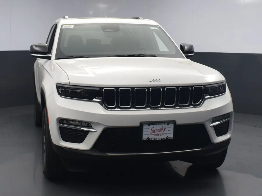2024 Jeep Grand Cherokee Limited photo 1