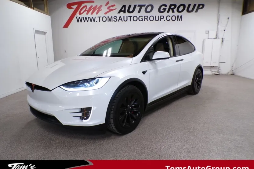 2016 Tesla Model X 90D photo 1