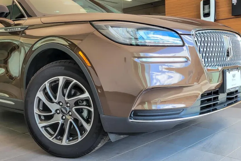 2022 Lincoln Corsair Standard photo 1