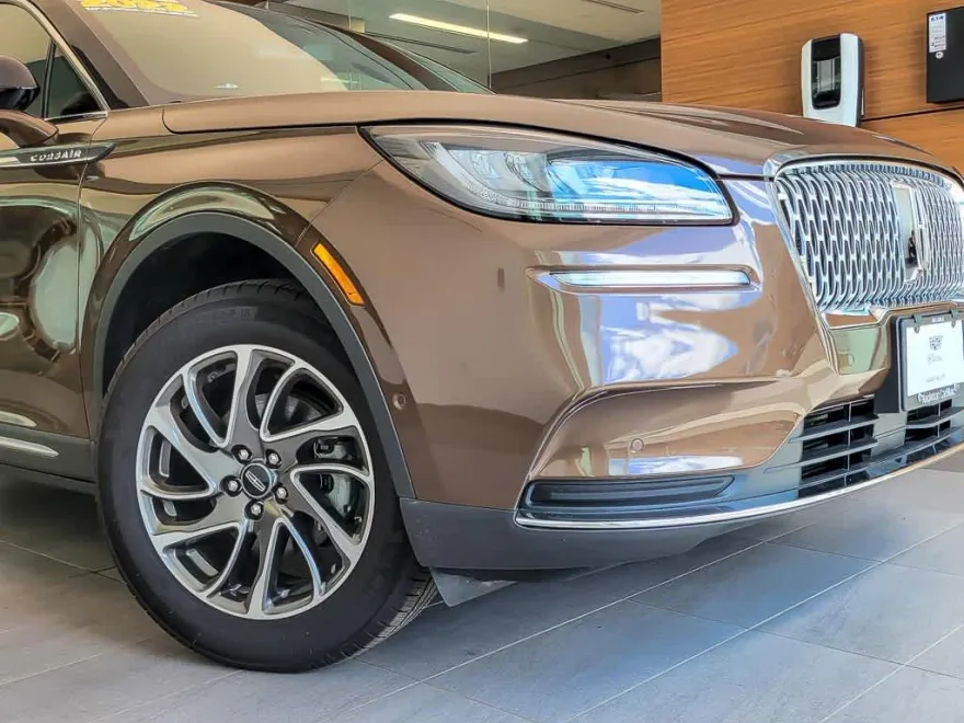 2022 Lincoln Corsair Standard photo 1
