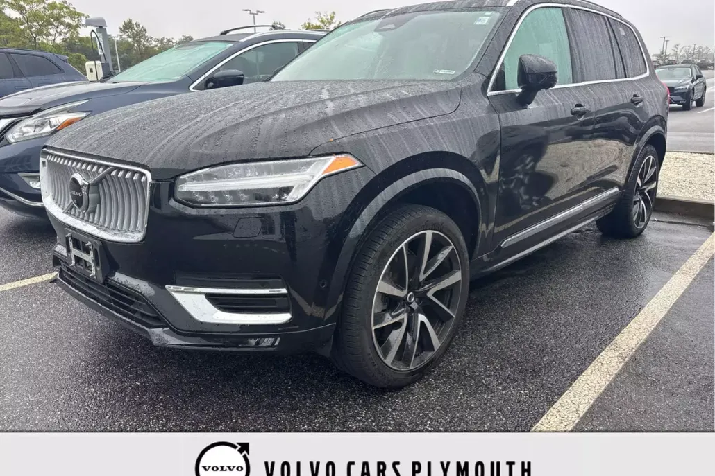 2024 Volvo XC90 Plus photo 1